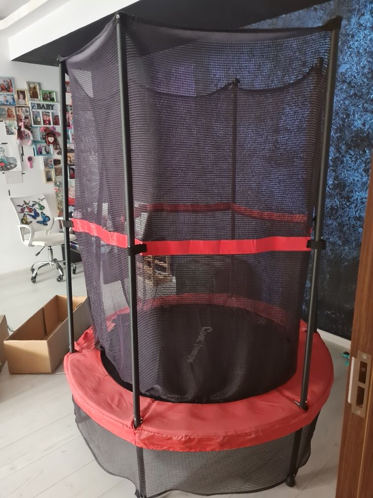 Vrem sa ne despartim de o trambulina.