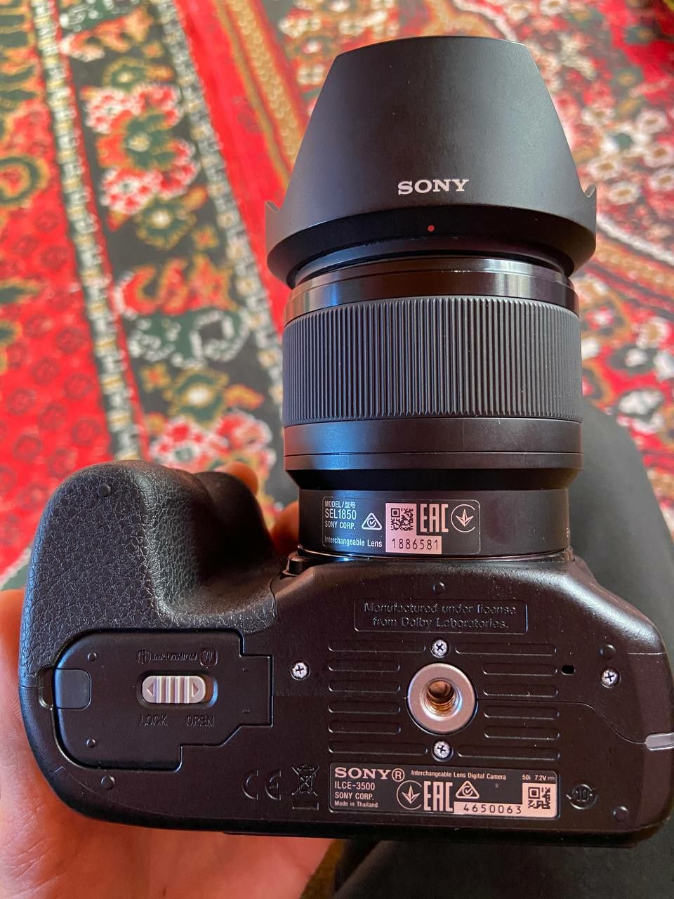 Sony Aplha 3500 (ILCE-3500)+ 18-55mm linza ideal holatda