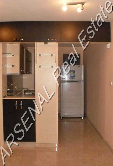 Тристаен апартамент под наем, Студентски град