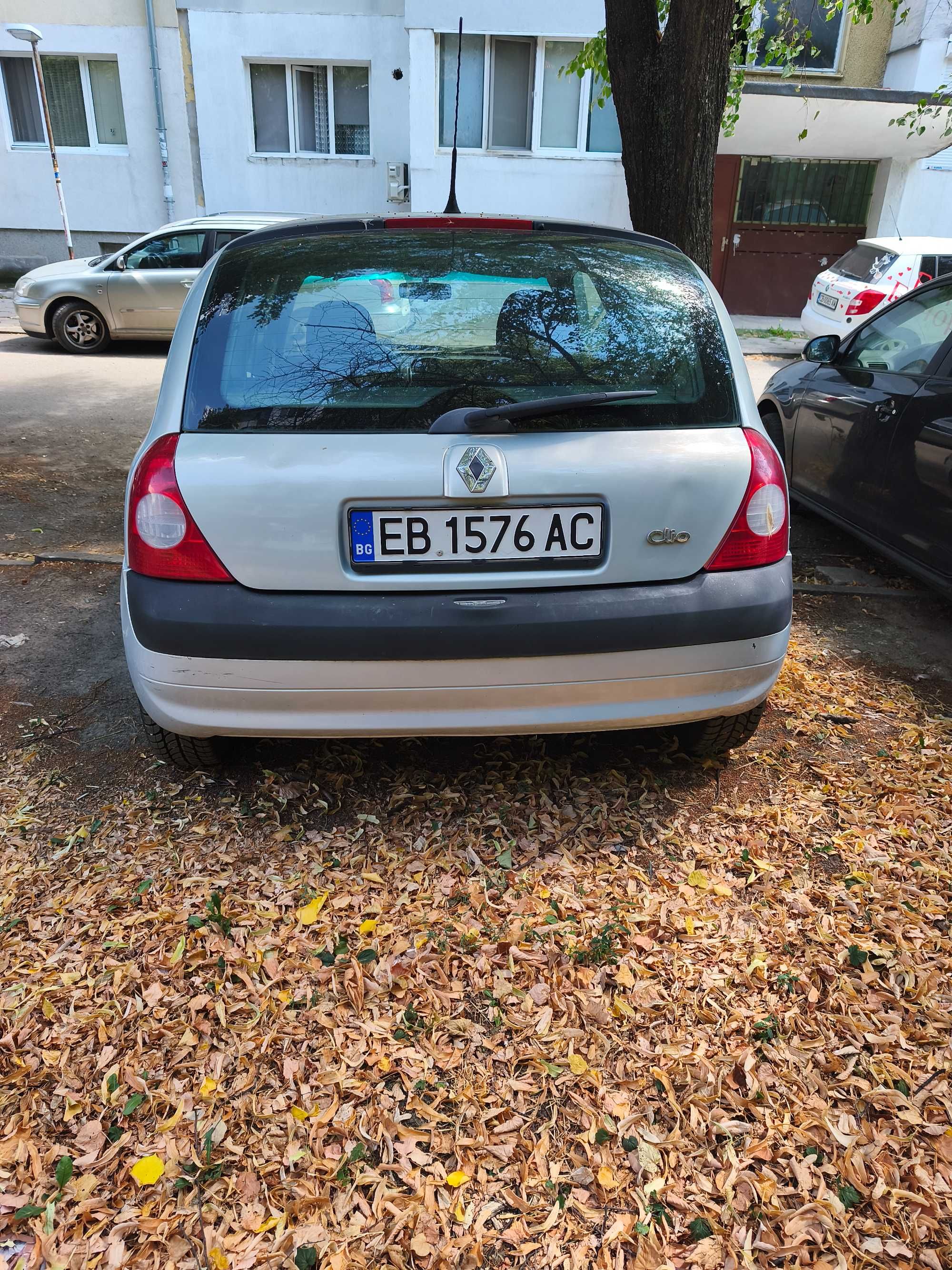 Renault Clio в движение