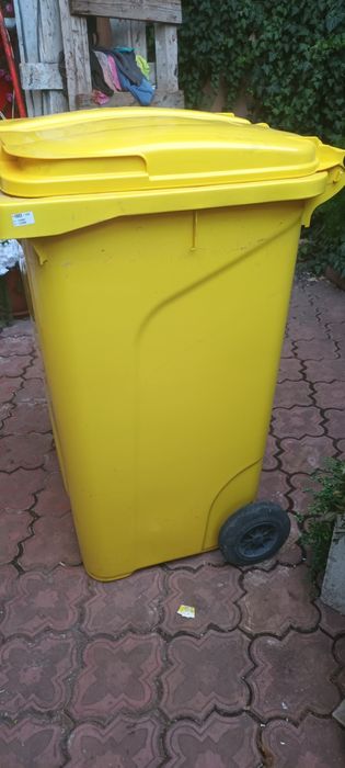 Tomberon/pubela 240 L