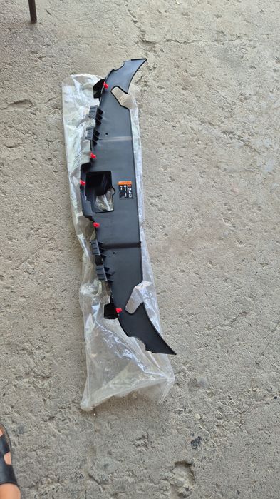 Малибу пластик бампер верхний телевизор