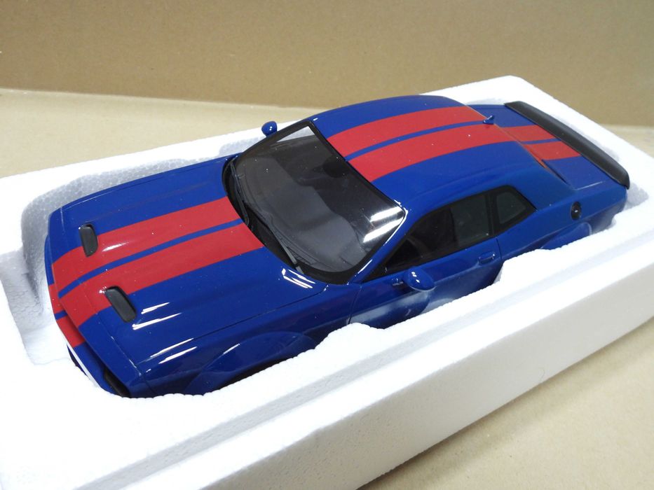 Dodge Challenger Superstock GT 362 237/999 GT SPIRIT