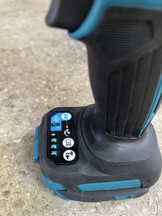 Vand corp impact Makita DTW 700