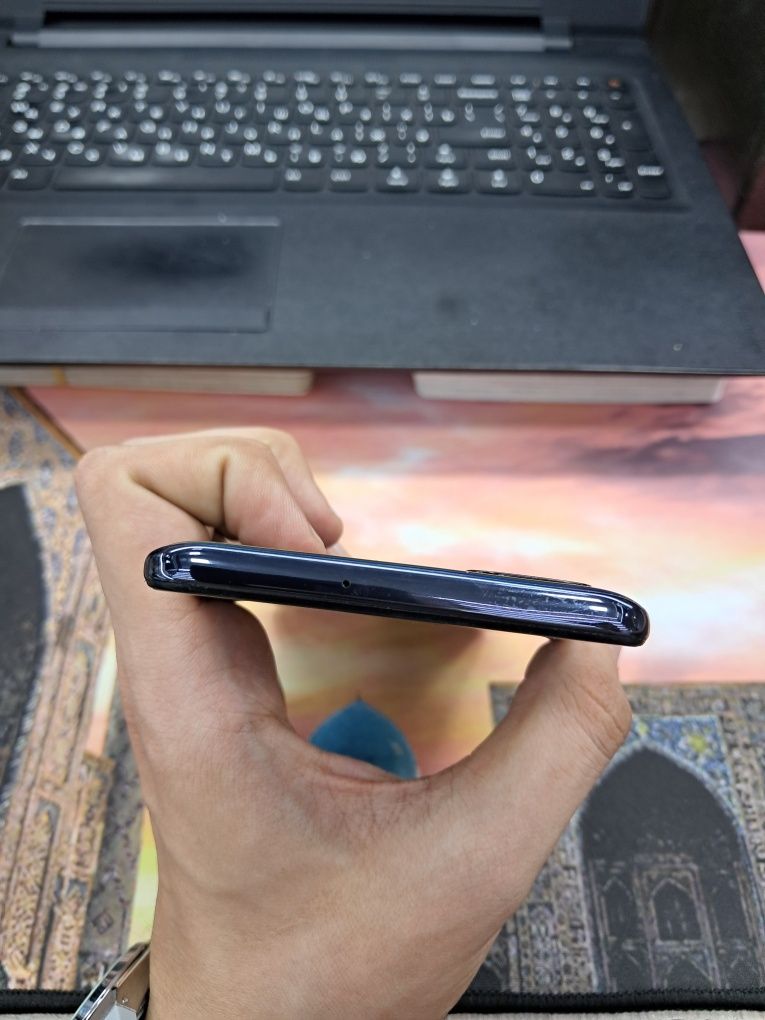 Samsung a51 4/64 gb