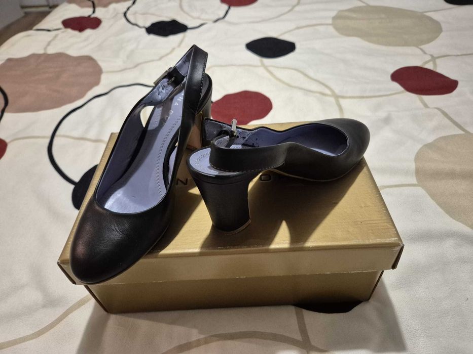 incaltaminte de ocazie