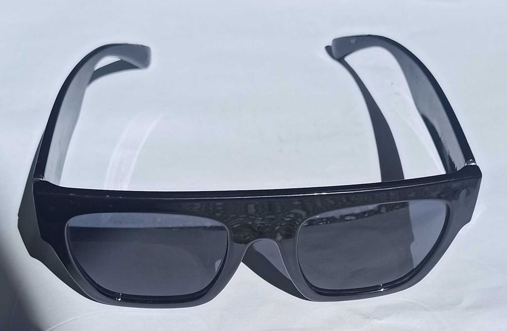 Очила слънчеви - за 4 €вро