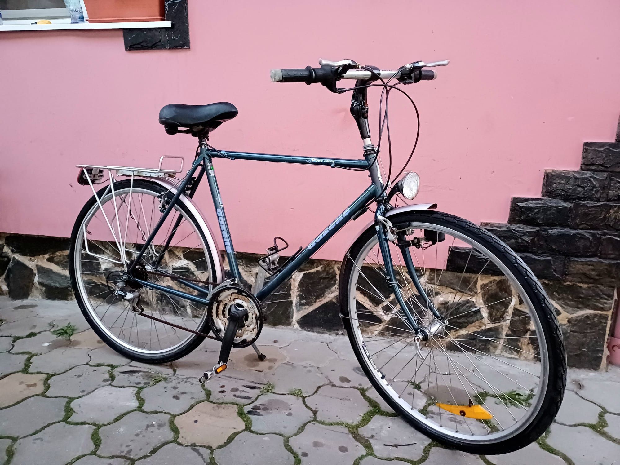 Bicicletă  Biciclete nu sunt noi 300 lei bucata