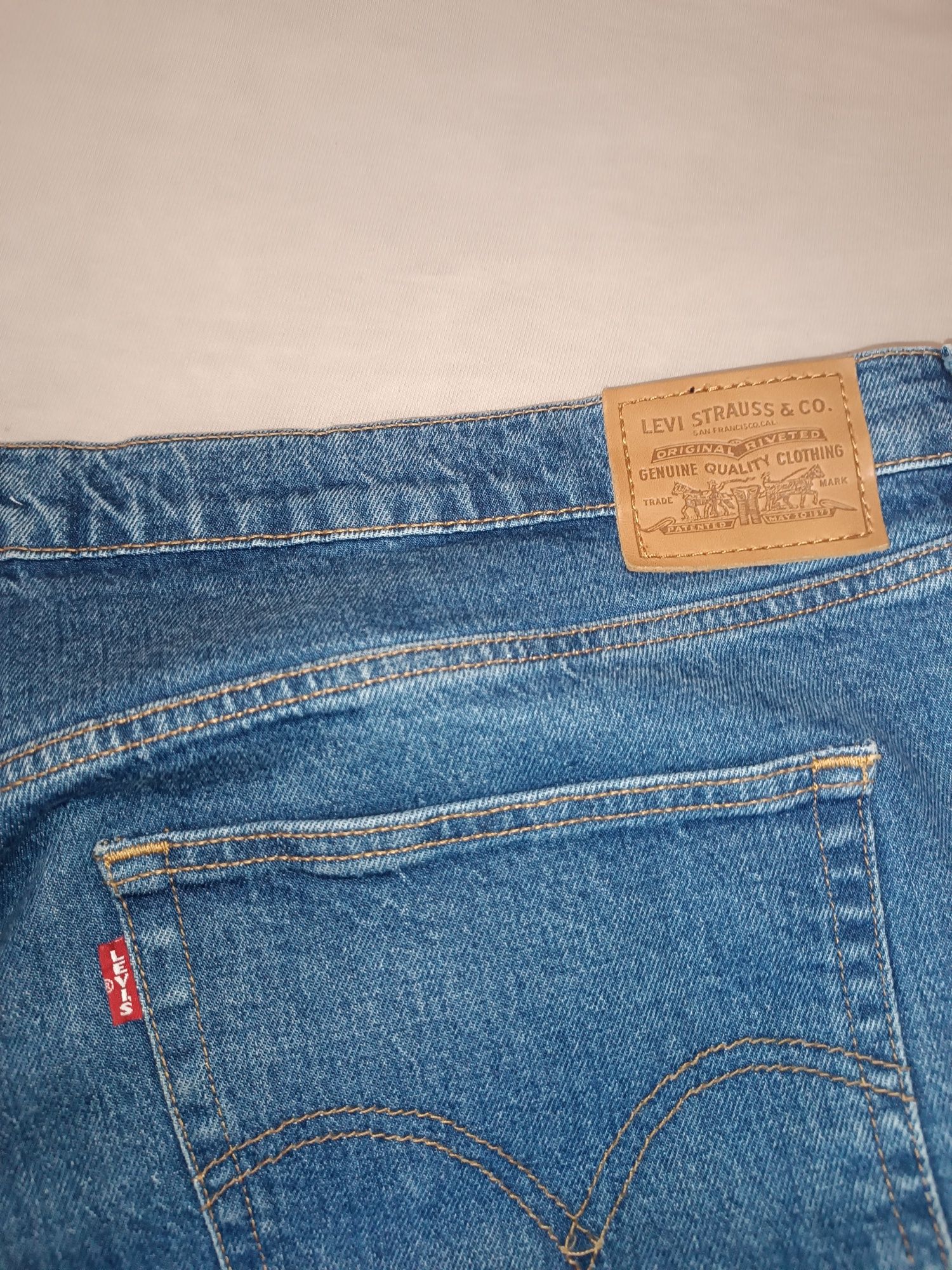 Levi's Дамски дънки W22