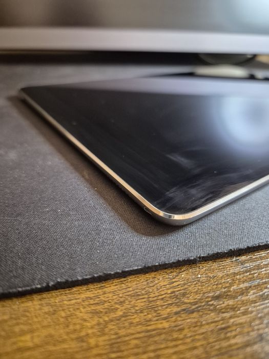 Ipad pro 10.5" (2017) cu Apple pencil, 2 huse, geanta, folie paperlike