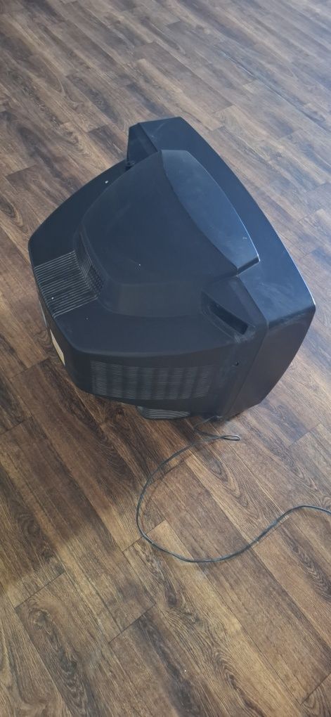 Televizor LG yaxshi