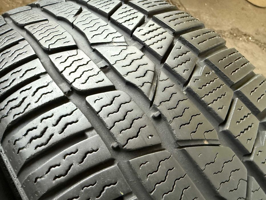 2x Anvelope Iarna 205/50 R17 - Continental  Conti Winter Contact TS 83