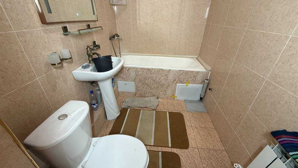 Фрунзиский 4-мактаб 3 қаватда 3 хонали квартира сотилади. ID: 1541