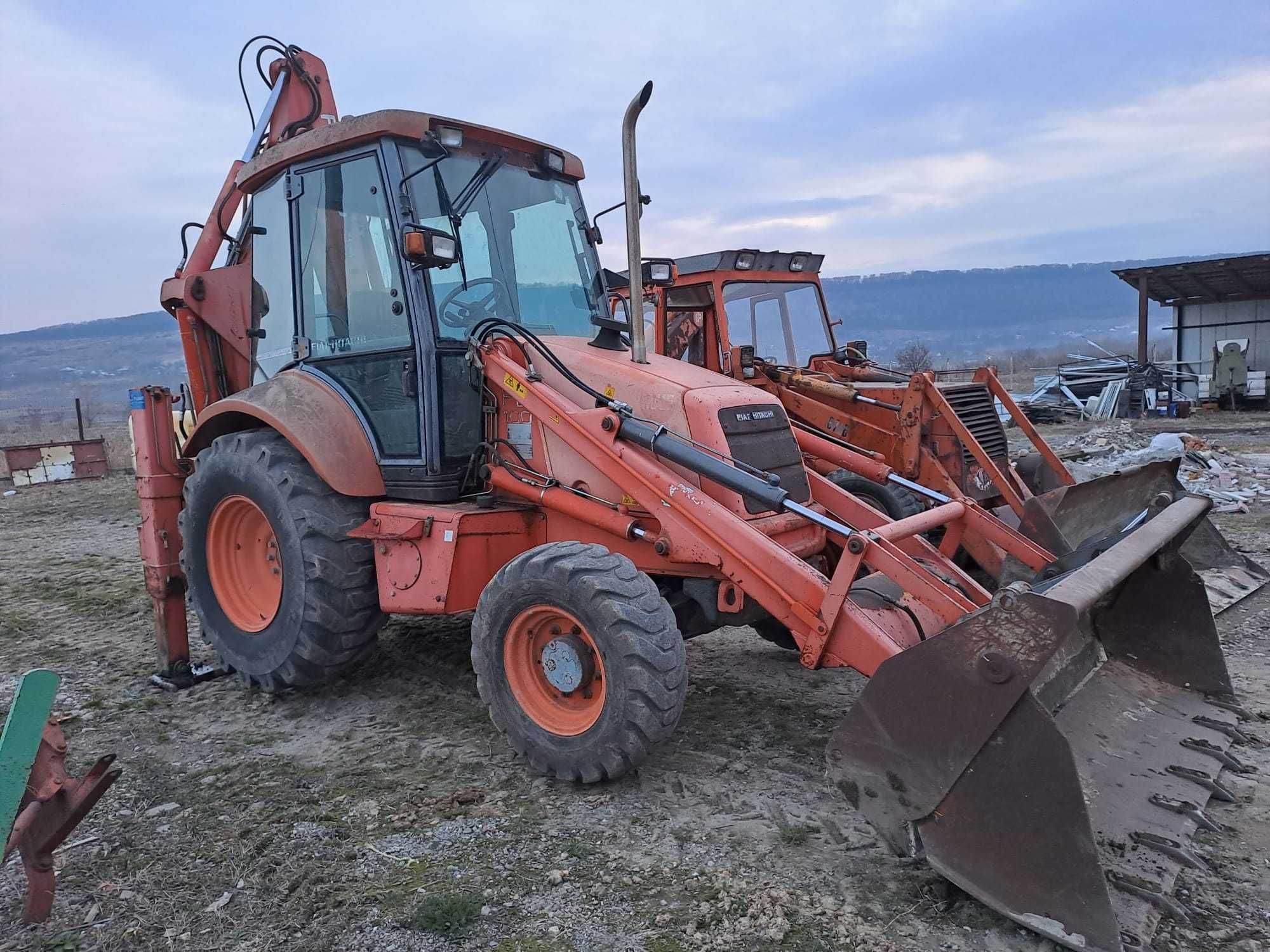 Hitachi FB100  Buldoexcavator