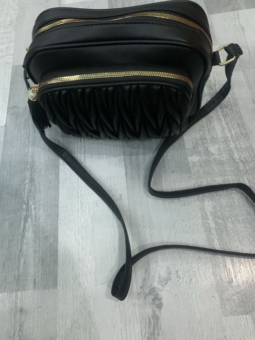 Дамска чанта през рамо