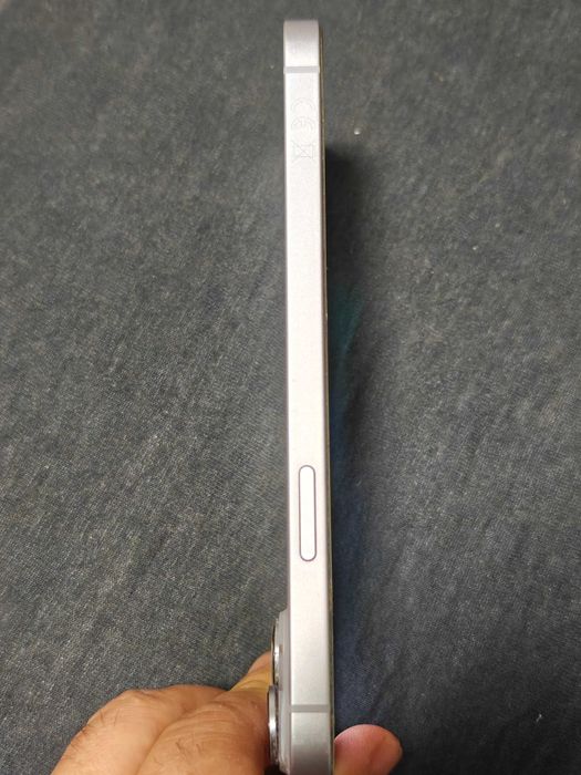 Vând iPhone 14 Plus