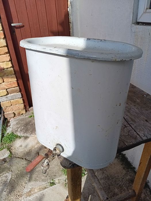 9макара за въжето за кладенец и градинска мивка