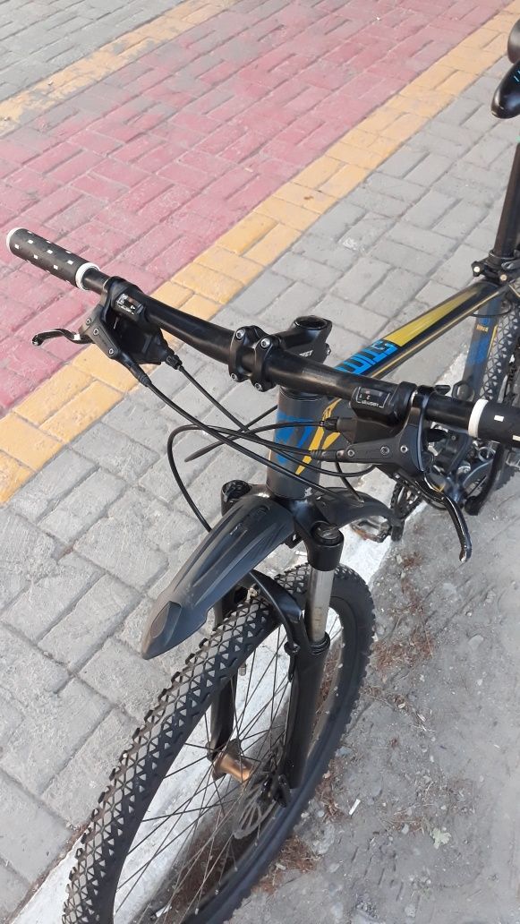 Срочно продам хороший горный велосипед