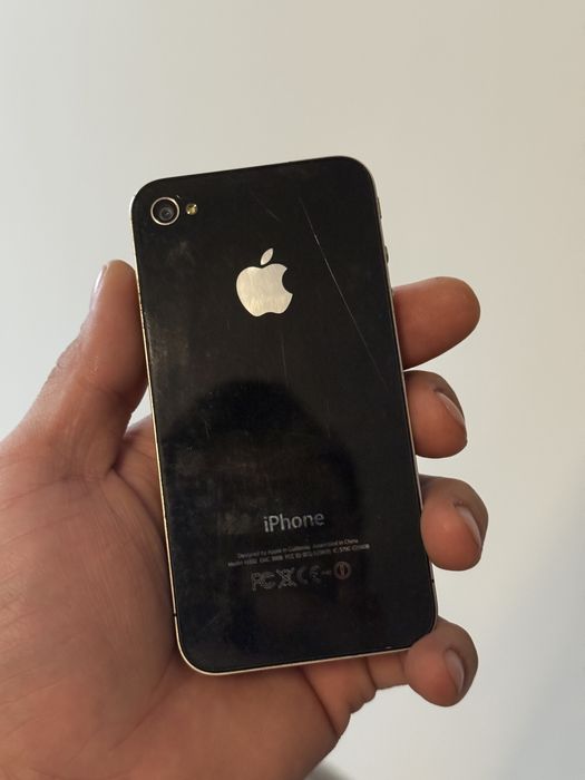 iPhone 4 Black 16Gb