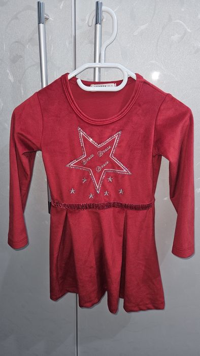 Детски празнични червени роклички