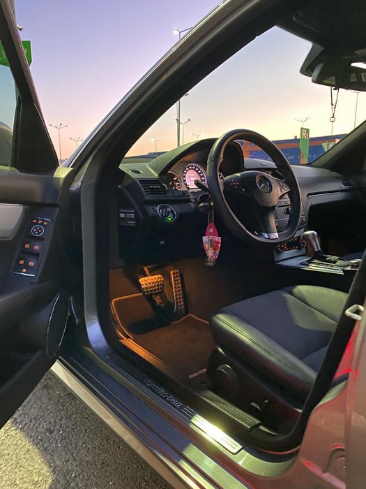 Vand Mercedes C-class C220