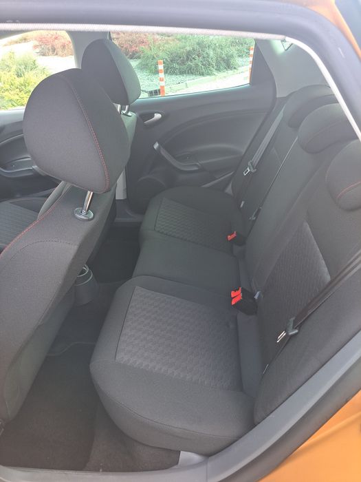 Vând Seat ibiza 1.4 benzină automat