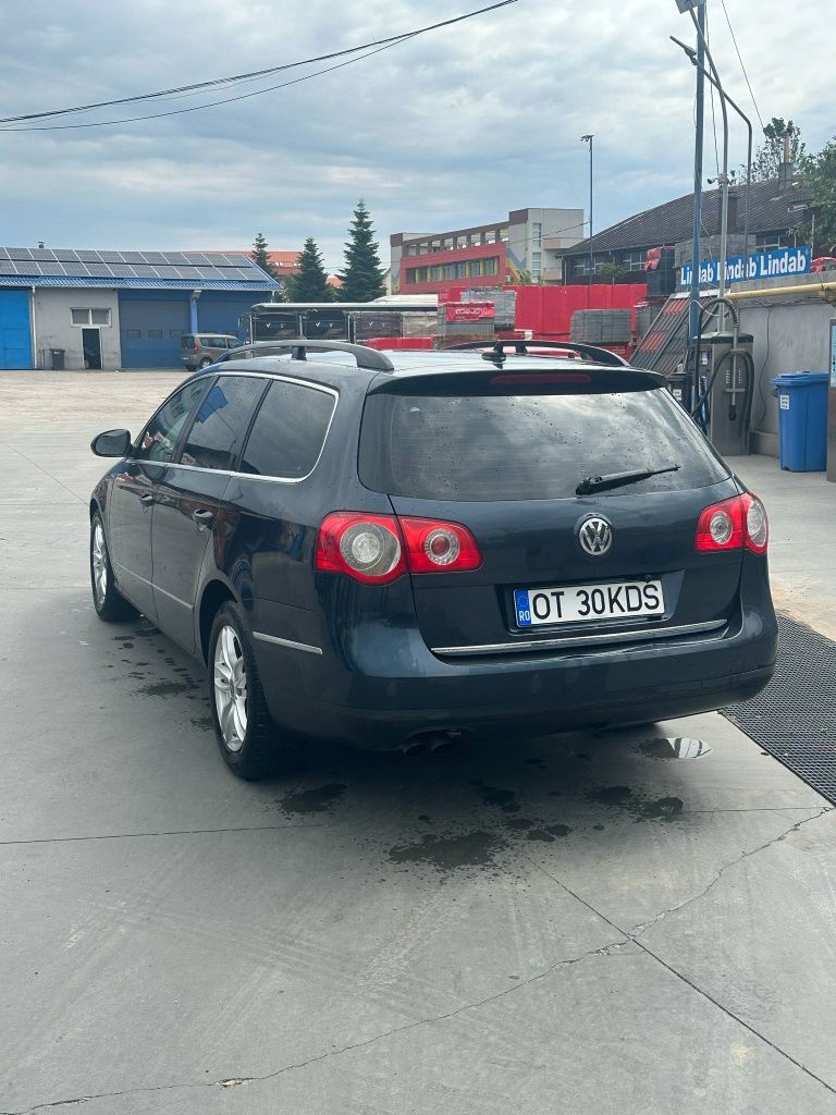 Vând PASSAT b6 motor 2.0 - 140cp Euro 4 cutie automată 6+1  DSG