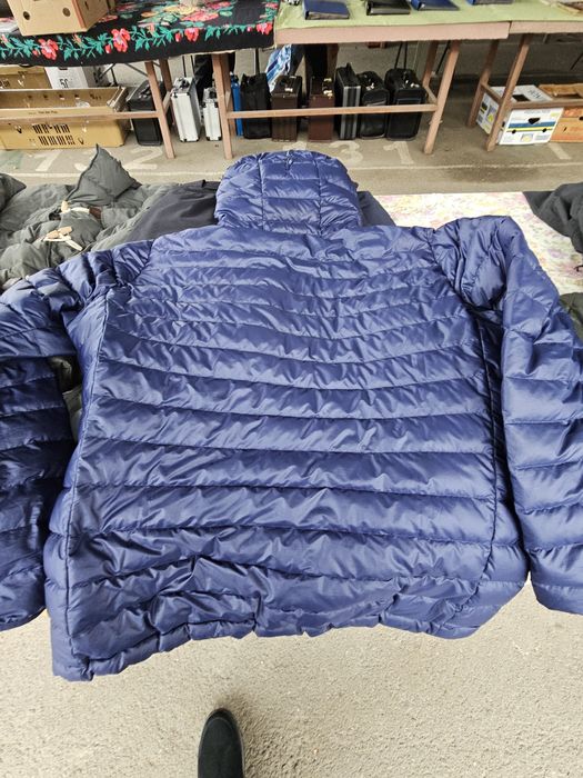 Geaca Patagonia cu puf marimea XL