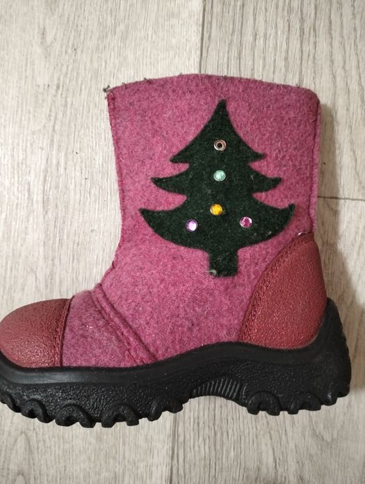 Продам валенки для девочки