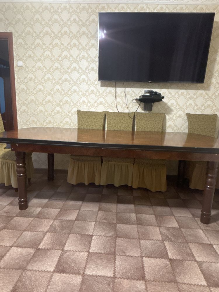 Продаю стол 3-3,5м