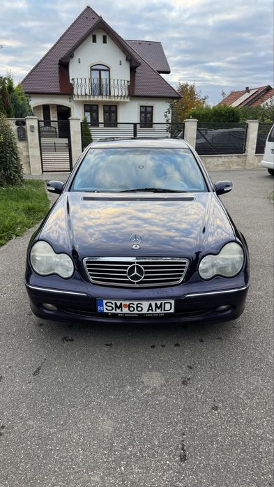 Mercedes Benz 200d
