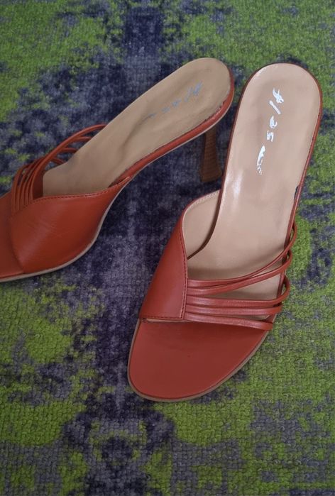 Sandale piele naturala - nr. 37