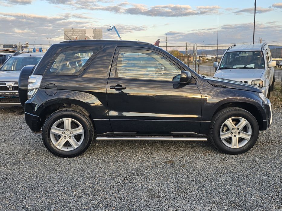 Suzuki grand vitara,1.6 Benzina,4x4,Clima,Jante,Cârlig, Posibil Rate *
