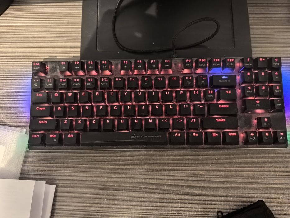 Redragon K614 Anivia – Механична геймърска клавиатура (60%)