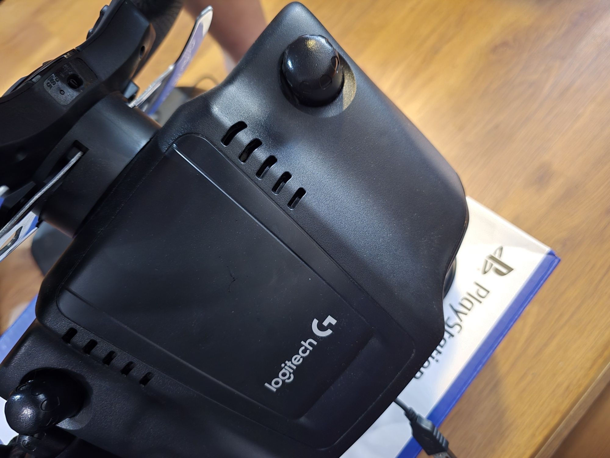 Продавам Logitech G29+Shifter