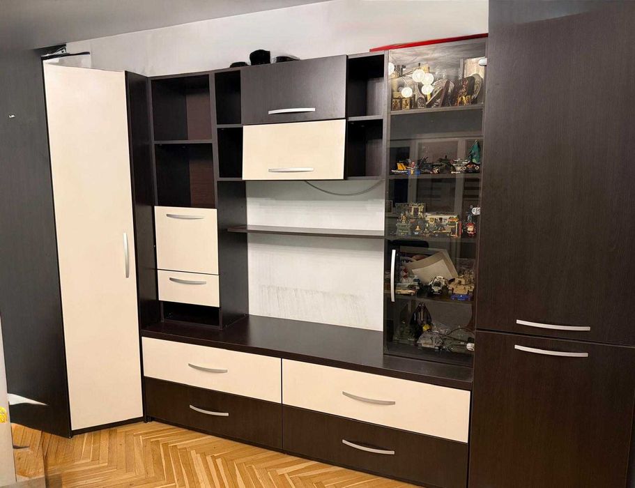 Mobila living lungima 330 cm/ inaltime 210 cm ,adâncime 53 cm
