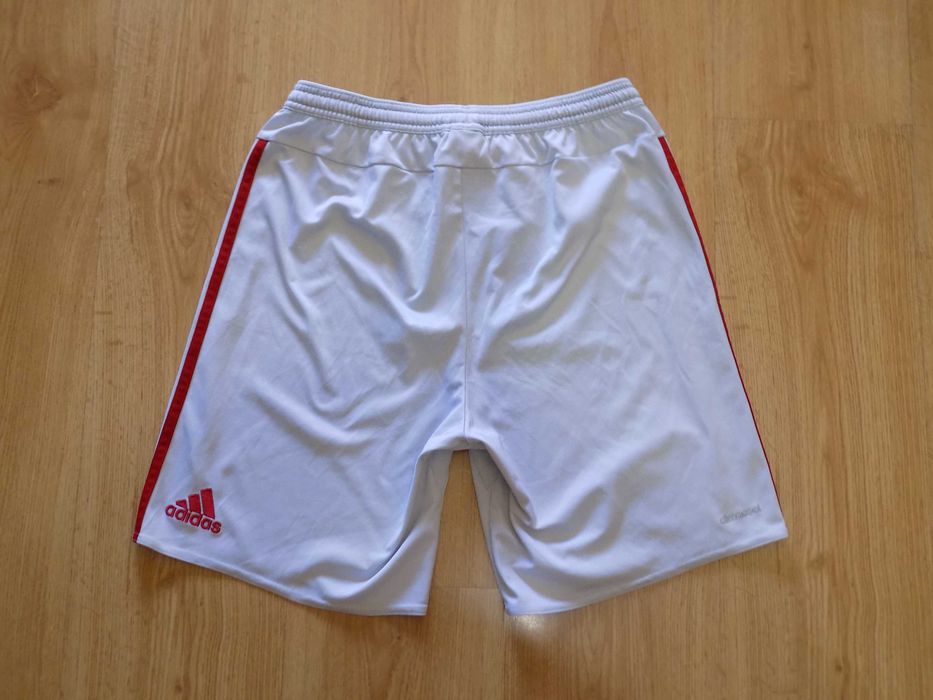 футболни къси панталони bayern juventus paris saint germain feyenoord