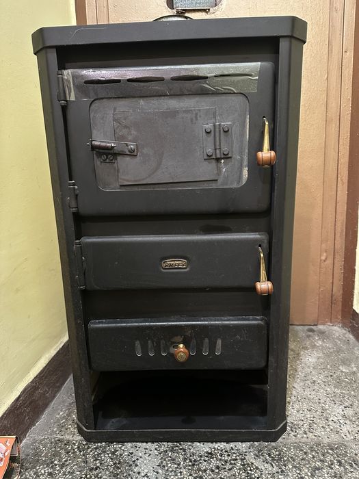 Печка Прити на твърдо гориво