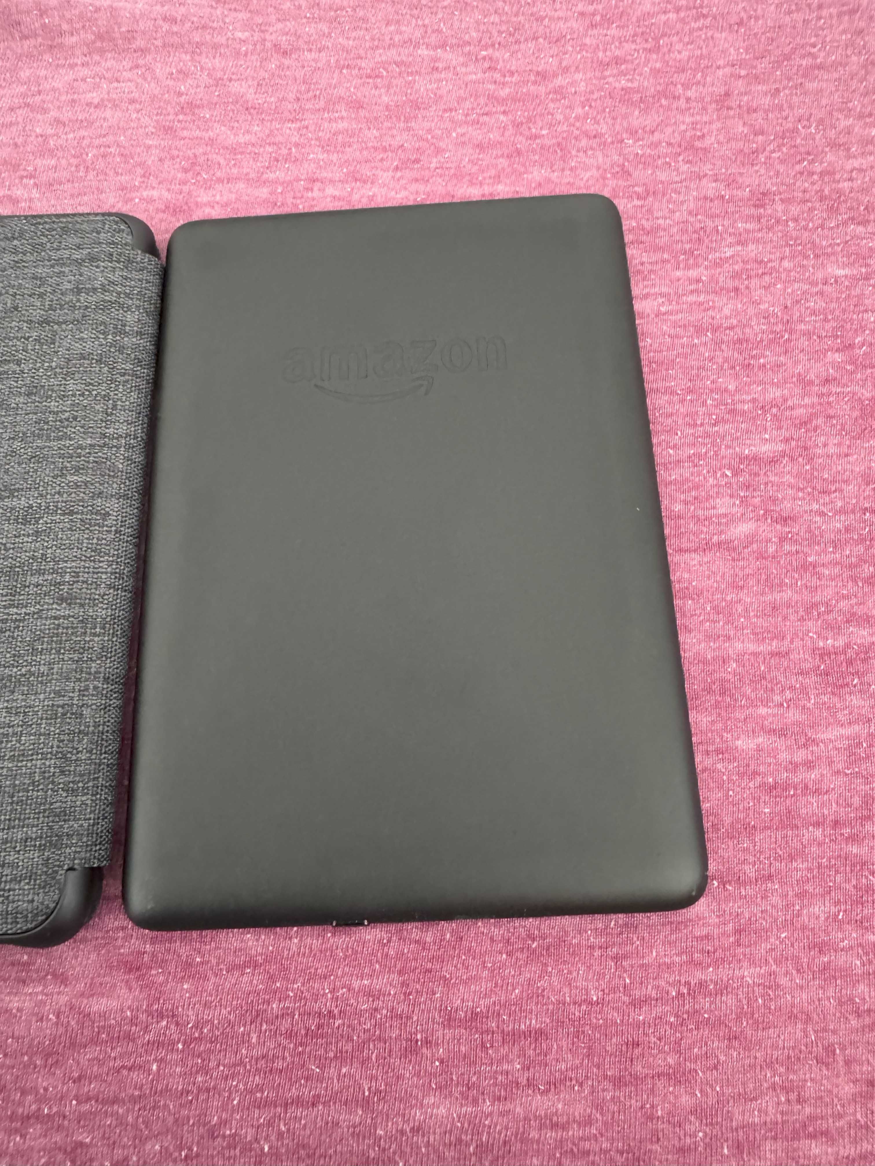 Продавам Amazon Kindle Paperwhite (2018) – 8GB + оригинален калъф