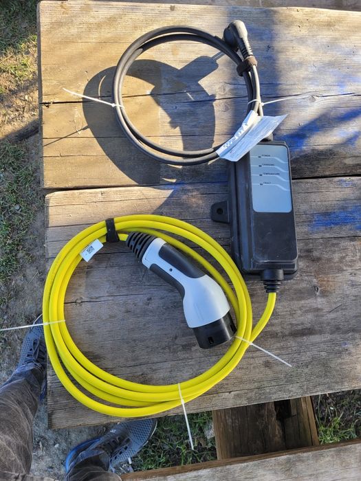 Incarcator plug in Delphi pentru masina electrica