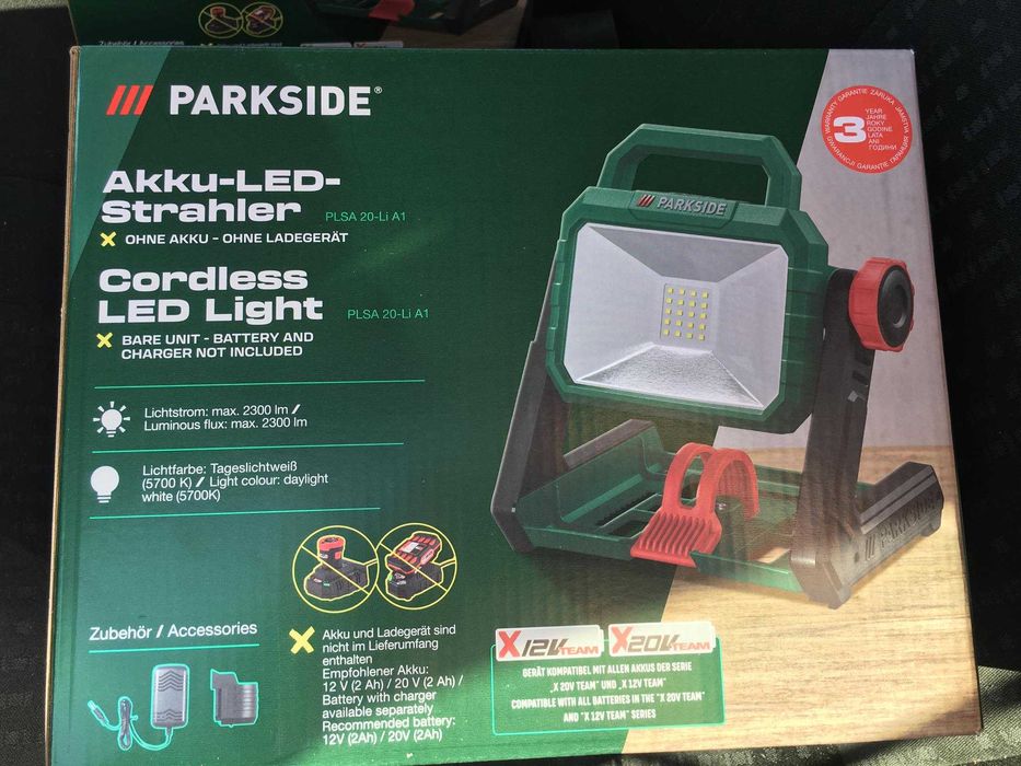 Proiector parkside 20V sau cu adaptor 12V ideal pentru peste