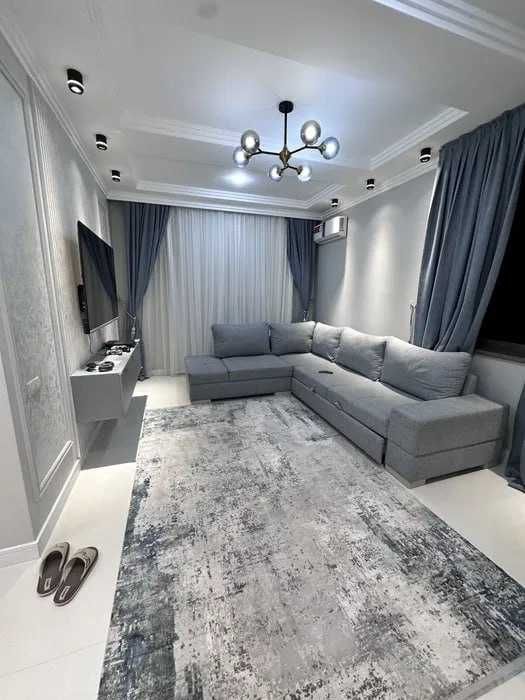 ЖК "Xon Saroy Sayram" мегапланет метро юнусабад универсам рынок