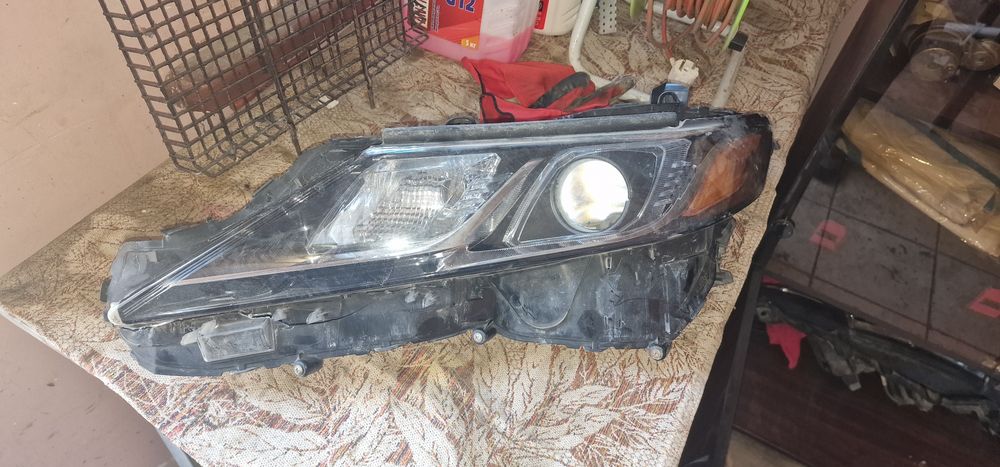 Toyota camry 70 USA фары