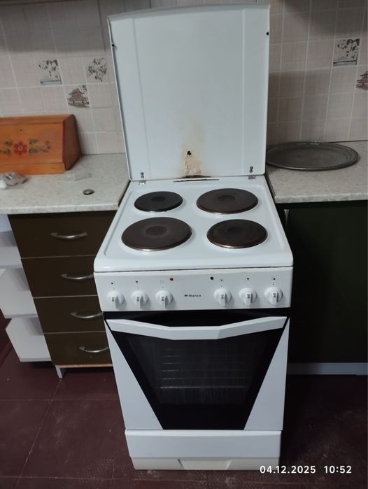 Плита и комп стол