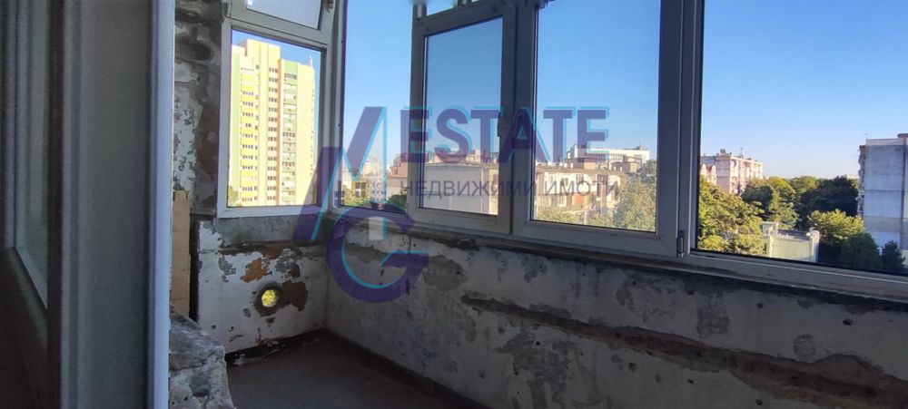 Продава се Двустаен апартамент в Бургас, Зорница - 60 кв.м за 1592 €/кв.м - Снимка #13