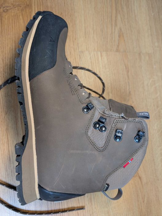 Туристически трекинг обувки - Eggi ADVANCE GTX M Classic Brown