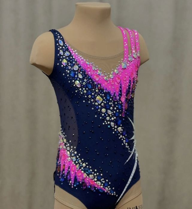 Продам купальник для художественной гимнастики