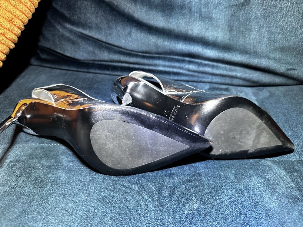 Pantofi cu toc Enzo Bertini marime 37