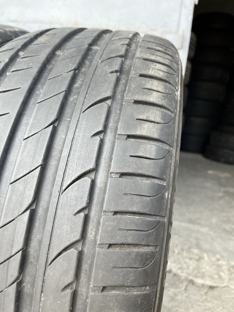 2 бр. летни гуми 235/45/18 Hankook DOT 1916 6 mm