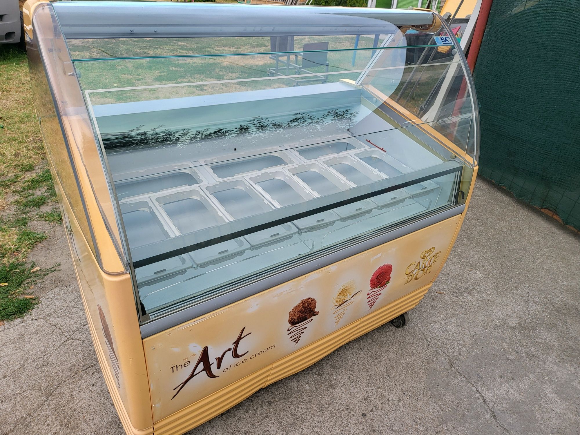 Vand vitrina frigorifica ISA pt inghetata cu racire prin ventilatie